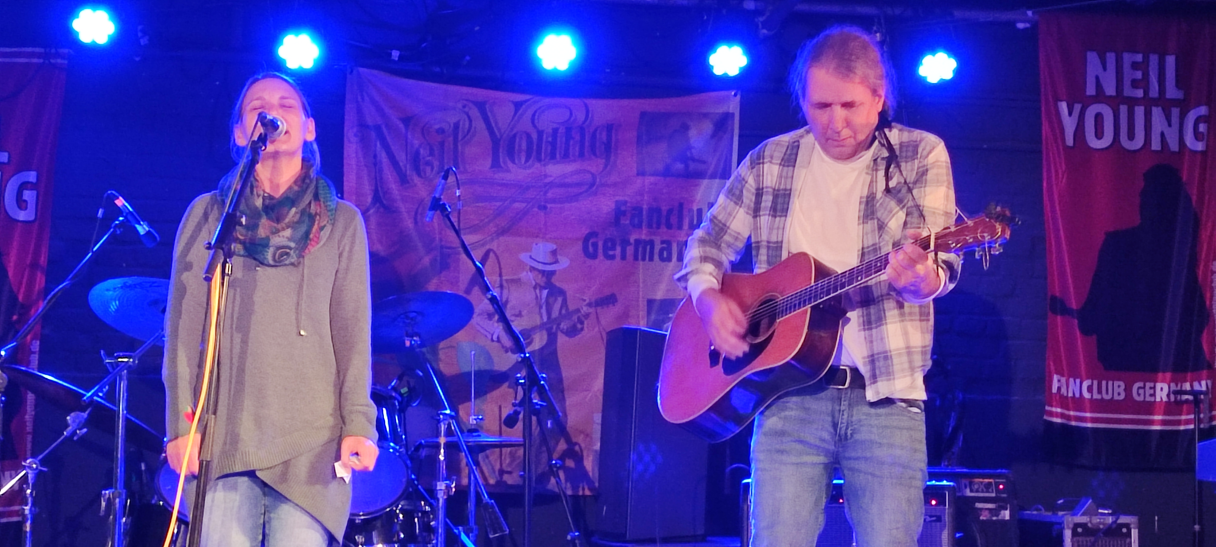 NeilYoung80thBirthdayTribute-2025-11-12DruckluftOberhausenGermany (2).jpg